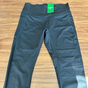 NWT HALARA Women’s Black Leggings